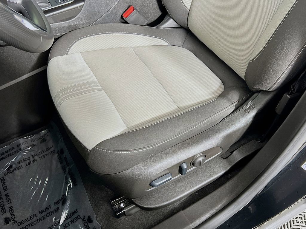 Used 2023 Chevrolet Blazer LT w/ Convenience Package image 18