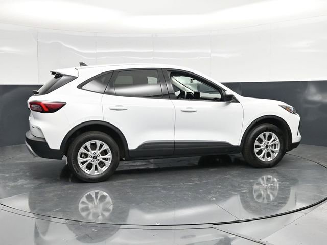 Used 2025 Ford Escape Active AWD/4WD image 13