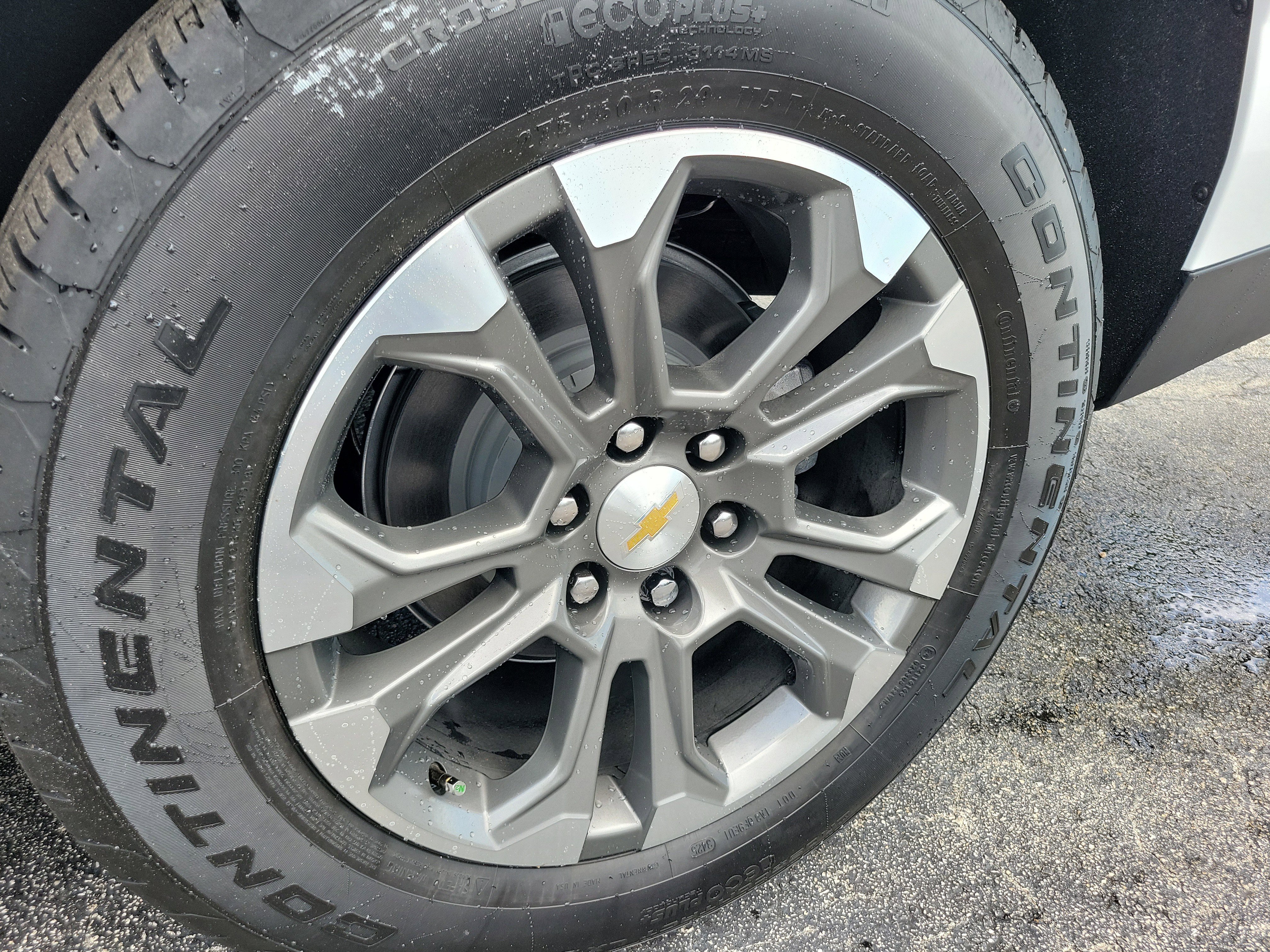 New 2026 Chevrolet Suburban LT w/ Comfort Package image 5