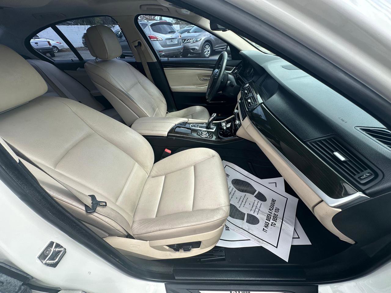 Used 2012 BMW 528i Sedan RWD image 6