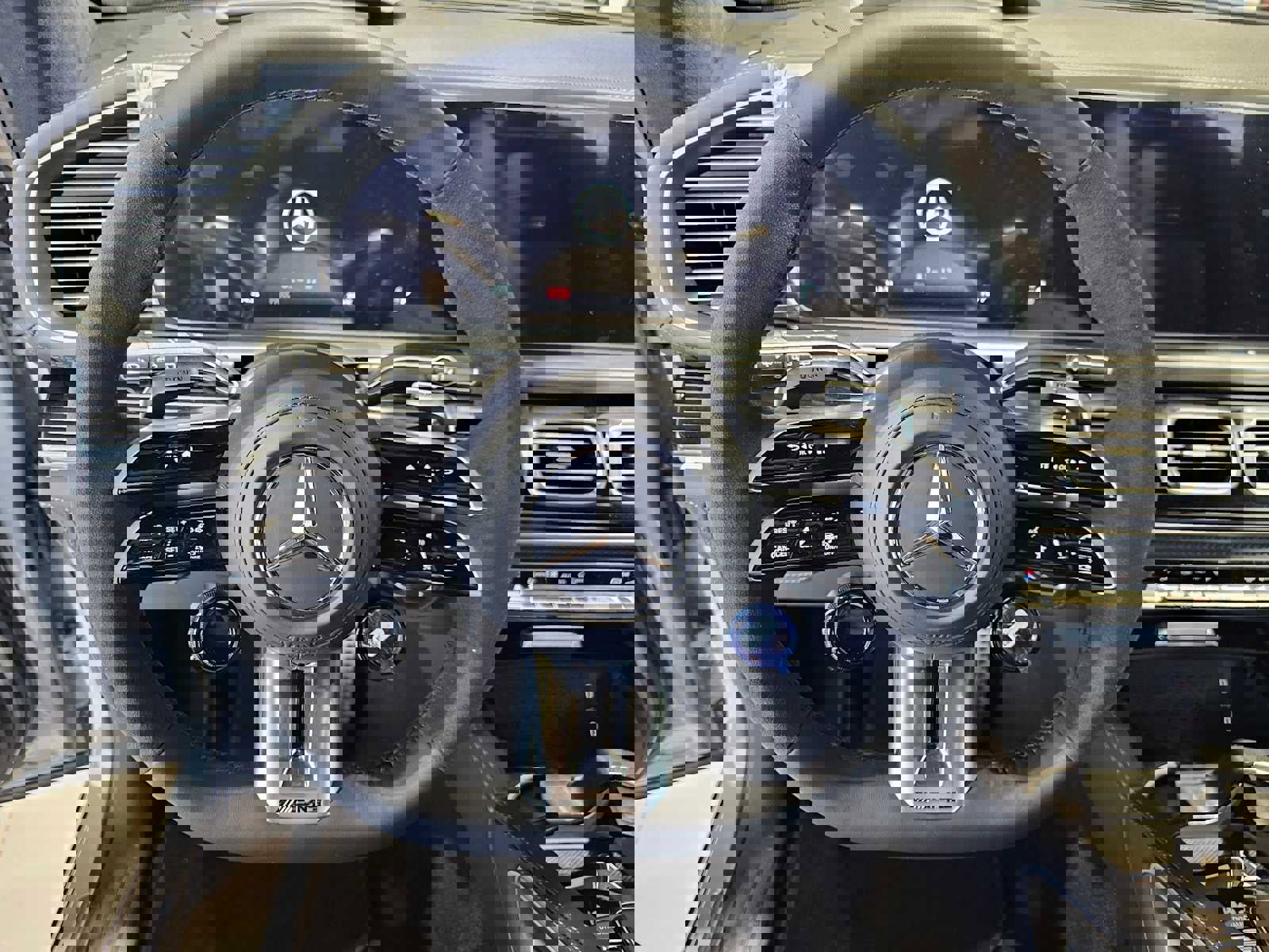 Used 2025 Mercedes-Benz GLS 63 AMG 4MATIC image 19