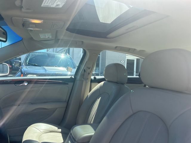 Used 2006 Buick Lucerne CXS w/ Driver Confidence Package FWD image 19