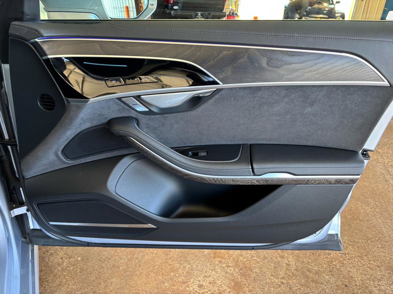 Used 2023 Audi A8 L 3.0T w/ Comfort Plus Package image 27