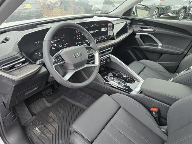 Used 2025 Audi Q5 Premium Plus w/ Premium Plus image 12