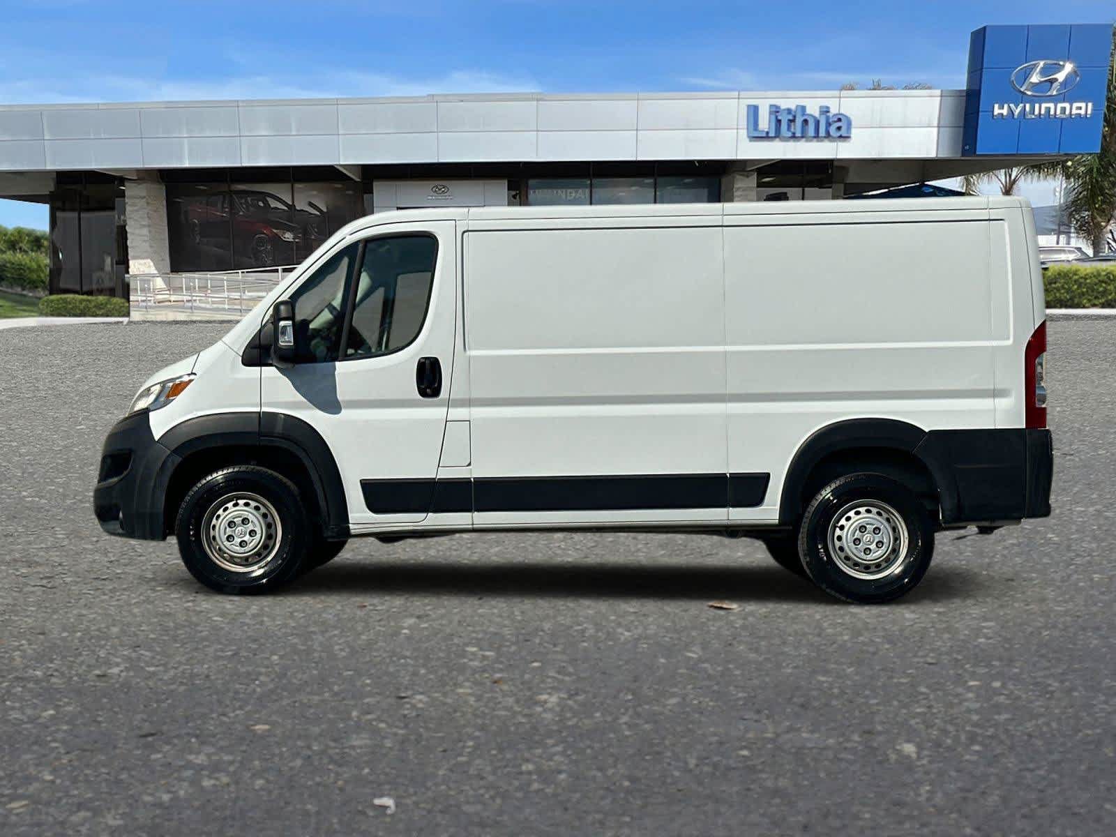 Used 2025 RAM ProMaster 2500 w/ Convenience Group FWD image 5