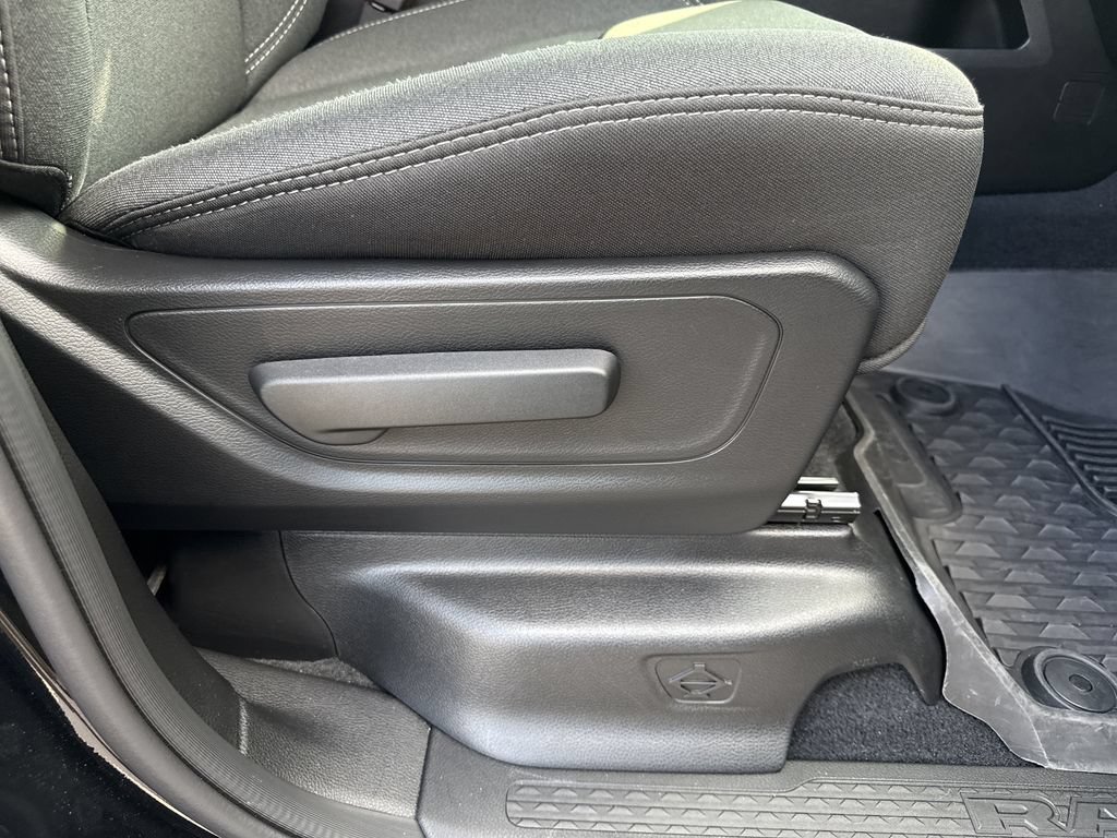 Used 2026 RAM 1500 Big Horn AWD/4WD image 34