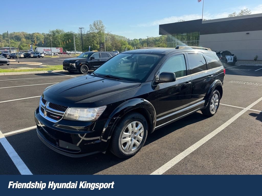 Used 2018 Dodge Journey SE w/ Connectivity Group image 1