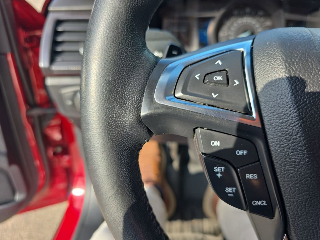 Used 2018 Ford Fusion SE w/ Equipment Group 201A image 23