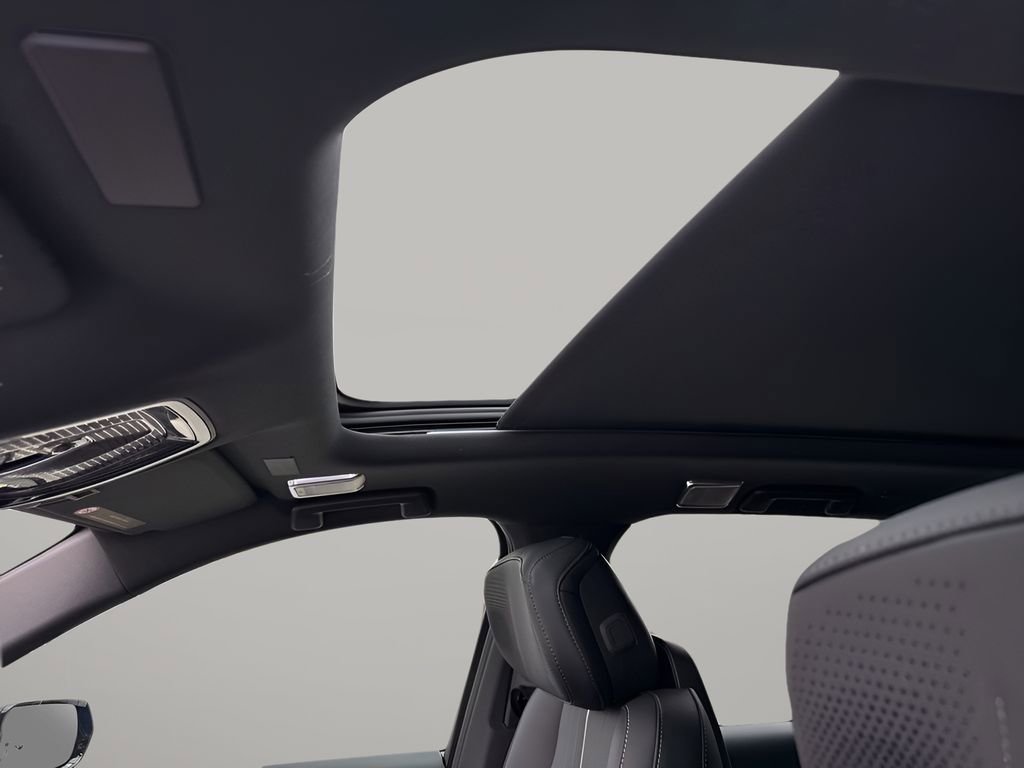 New 2026 Cadillac Vistiq Sport w/ LPO, Floor Liner Package image 34