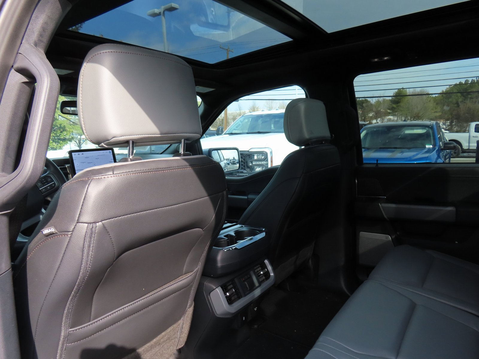 Used 2024 Ford F150 Lightning Lariat image 36