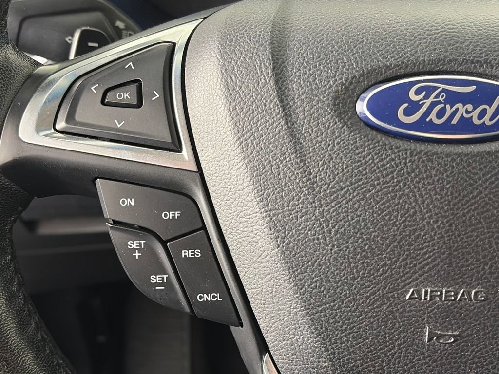 Certified 2017 Ford Edge Titanium w/ Technology Package AWD/4WD image 17