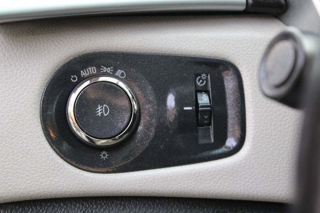 Used 2016 Cadillac SRX Luxury w/ Driver Awareness Package FWD image 30