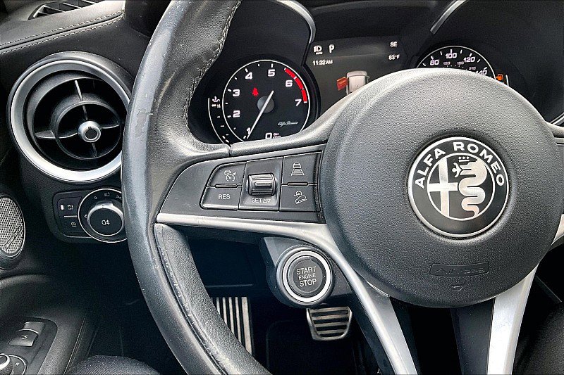 Used 2019 Alfa Romeo Stelvio Ti Lusso w/ Quick Order Package 22X Lusso image 19