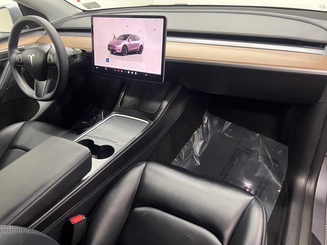 Used 2025 Tesla Model Y Long Range AWD/4WD image 12