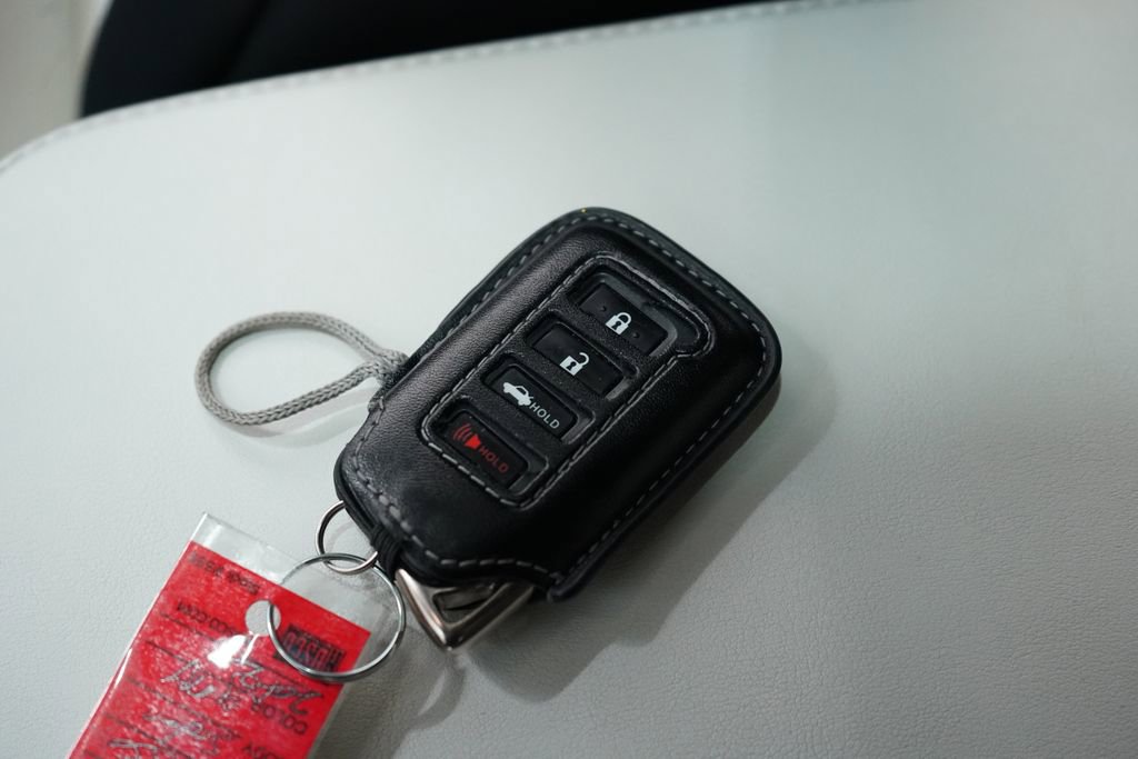 Used 2022 Lexus IS 350 F Sport w/ Accessory Package image 34