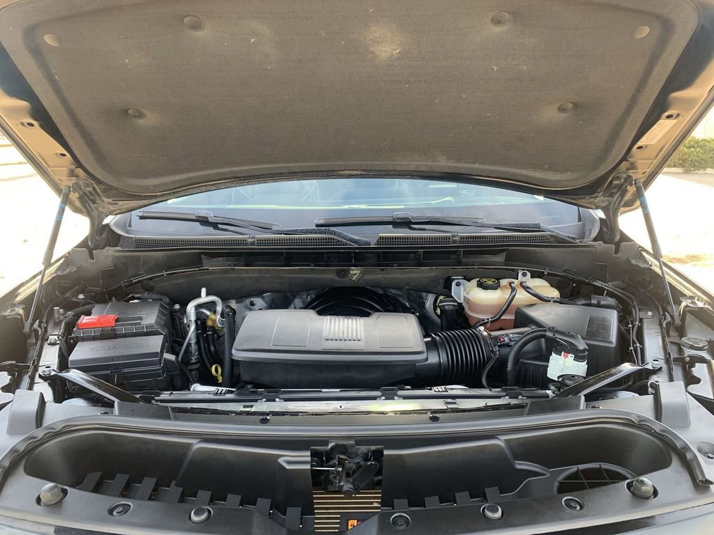 Certified 2023 Cadillac Escalade Premium Luxury image 28