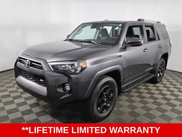 Used 2023 Toyota 4Runner SR5 AWD/4WD image 3