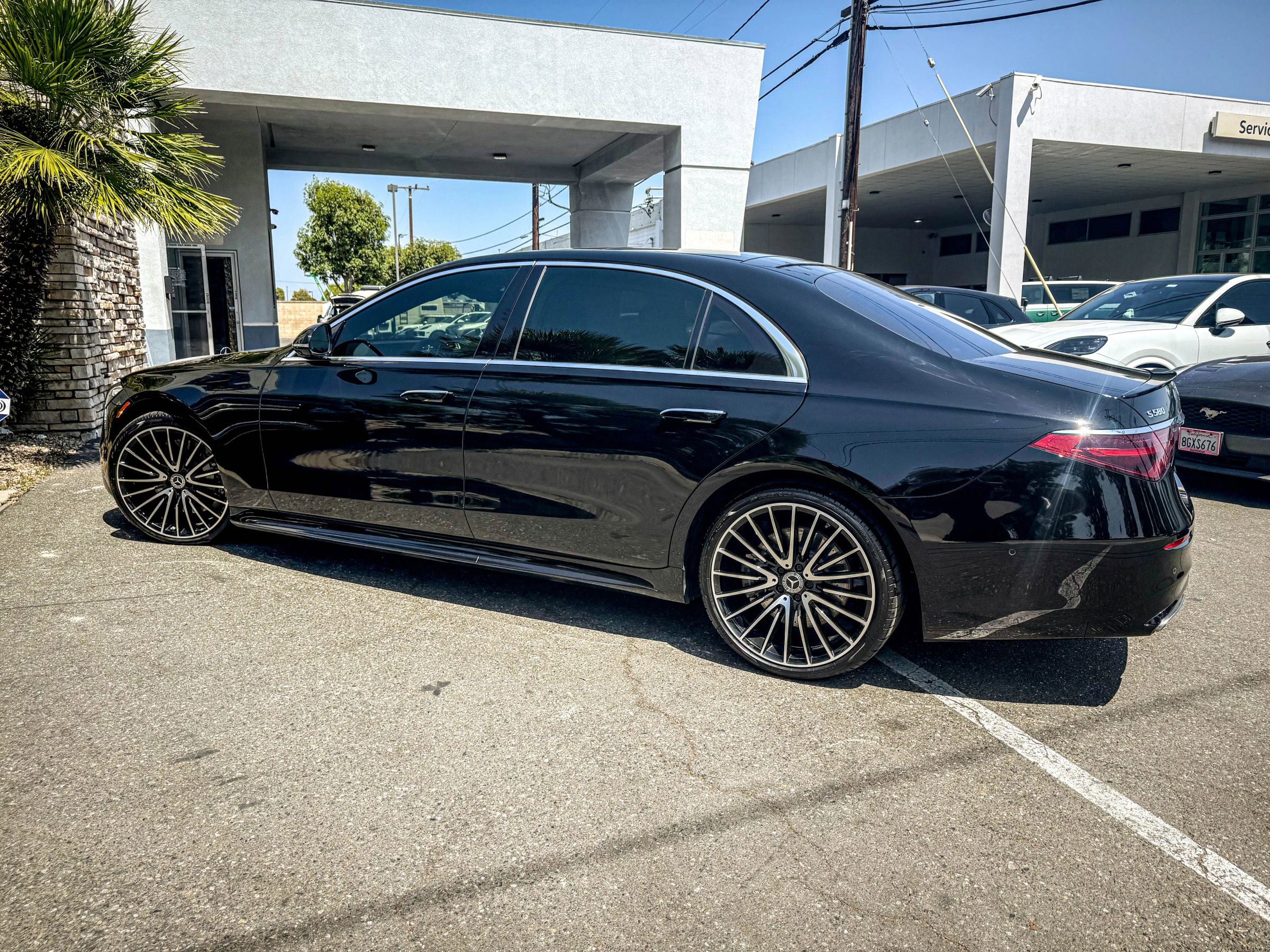 Used 2022 Mercedes-Benz S 580 4MATIC Sedan image 3