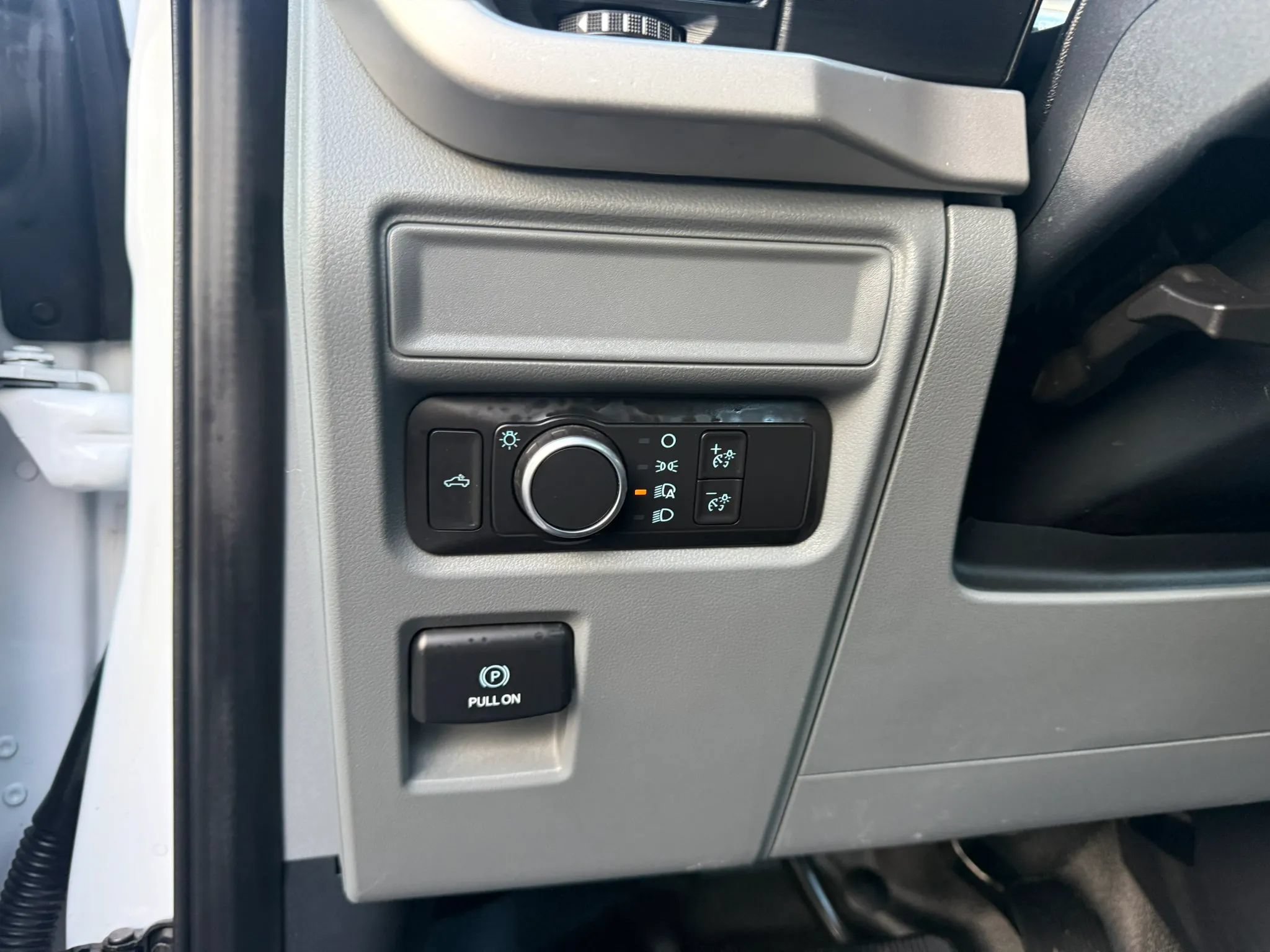 Used 2021 Ford F150 XL RWD image 14