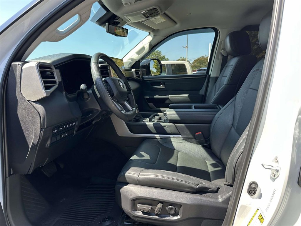 Used 2024 Toyota Tundra Limited image 16