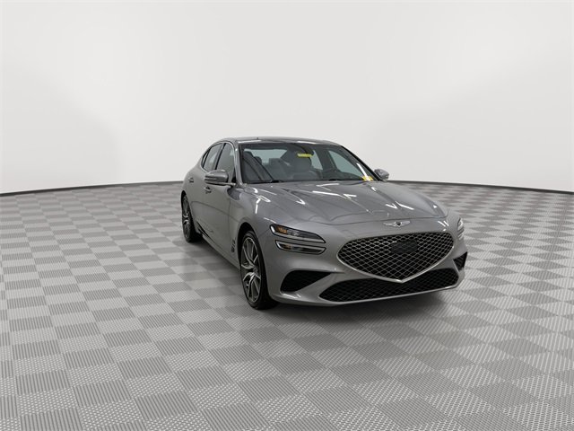 Used 2023 Genesis G70 2.0T image 2