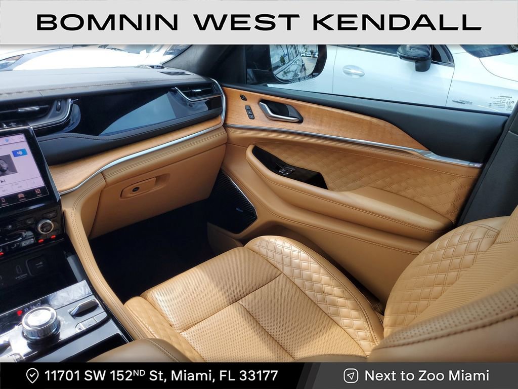 Used 2023 Jeep Grand Cherokee Summit image 15