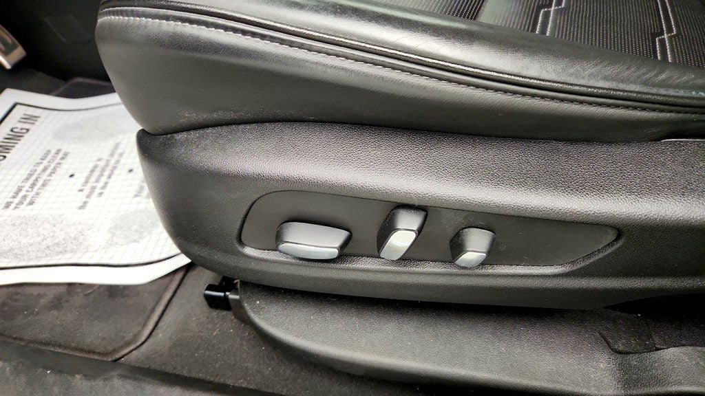 Used 2024 Cadillac XT6 Sport w/ Platinum Package AWD/4WD image 12