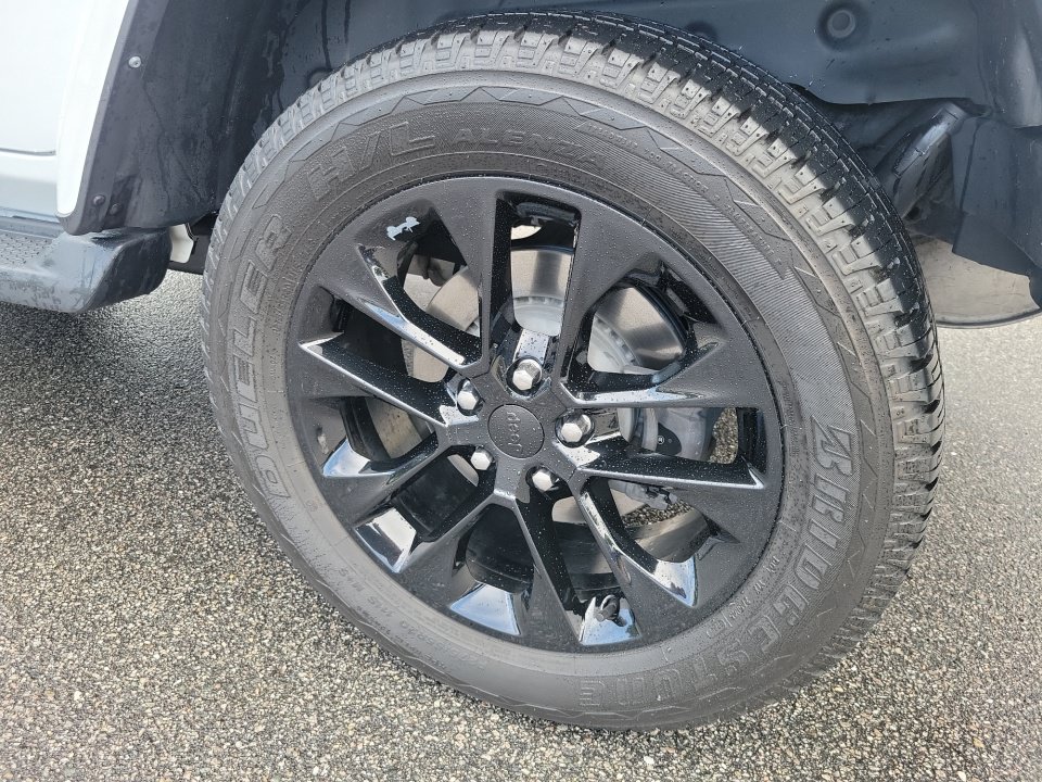 Used 2021 Jeep Wrangler Unlimited Sahara AWD/4WD image 29