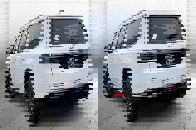 New 2026 Jeep Grand Wagoneer L Limited w/ Premium Group II image 32