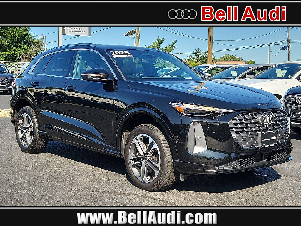 Used 2025 Audi Q5 Premium w/ Convenience Package AWD/4WD image 1