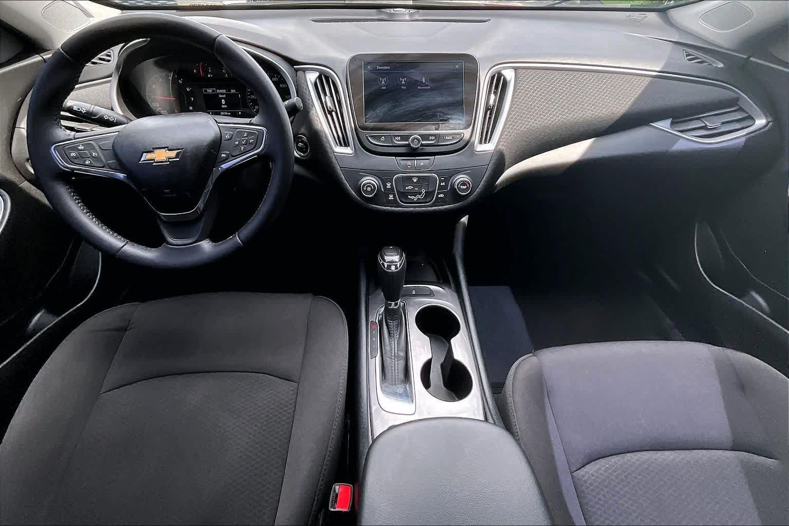 Used 2020 Chevrolet Malibu RS FWD image 16