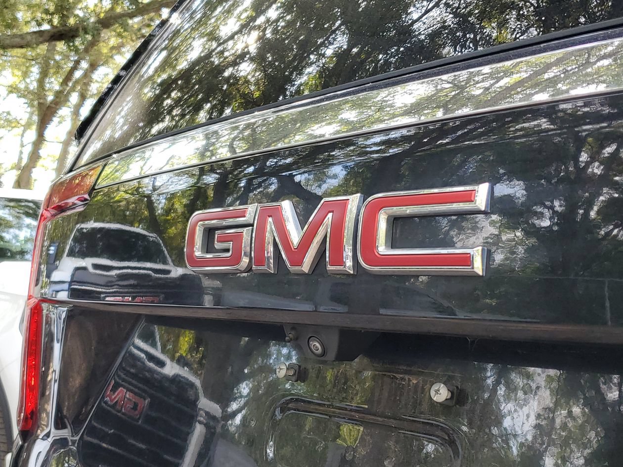 Used 2025 GMC Yukon XL Elevation RWD image 6