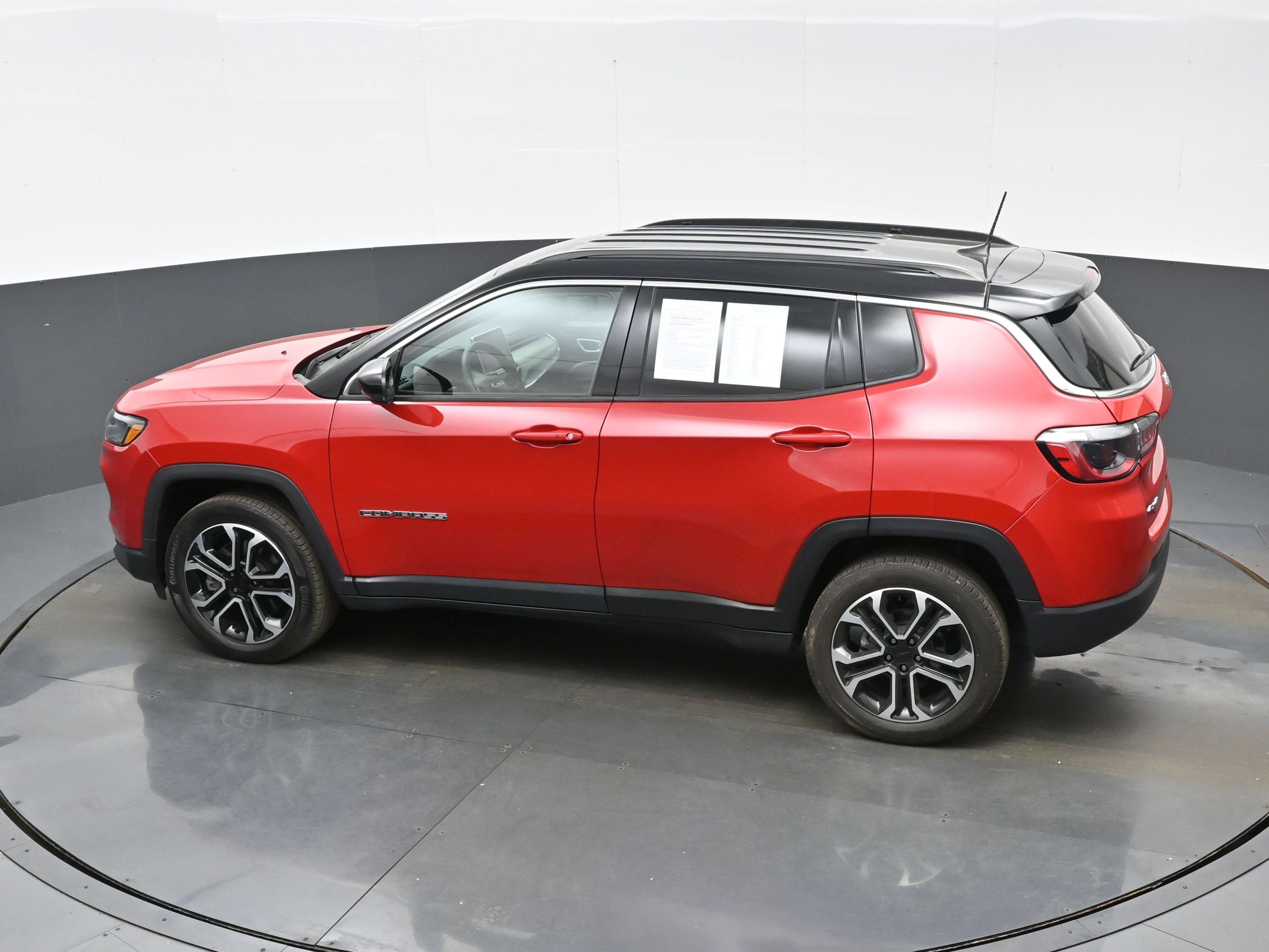 Used 2023 Jeep Compass Limited AWD/4WD image 36