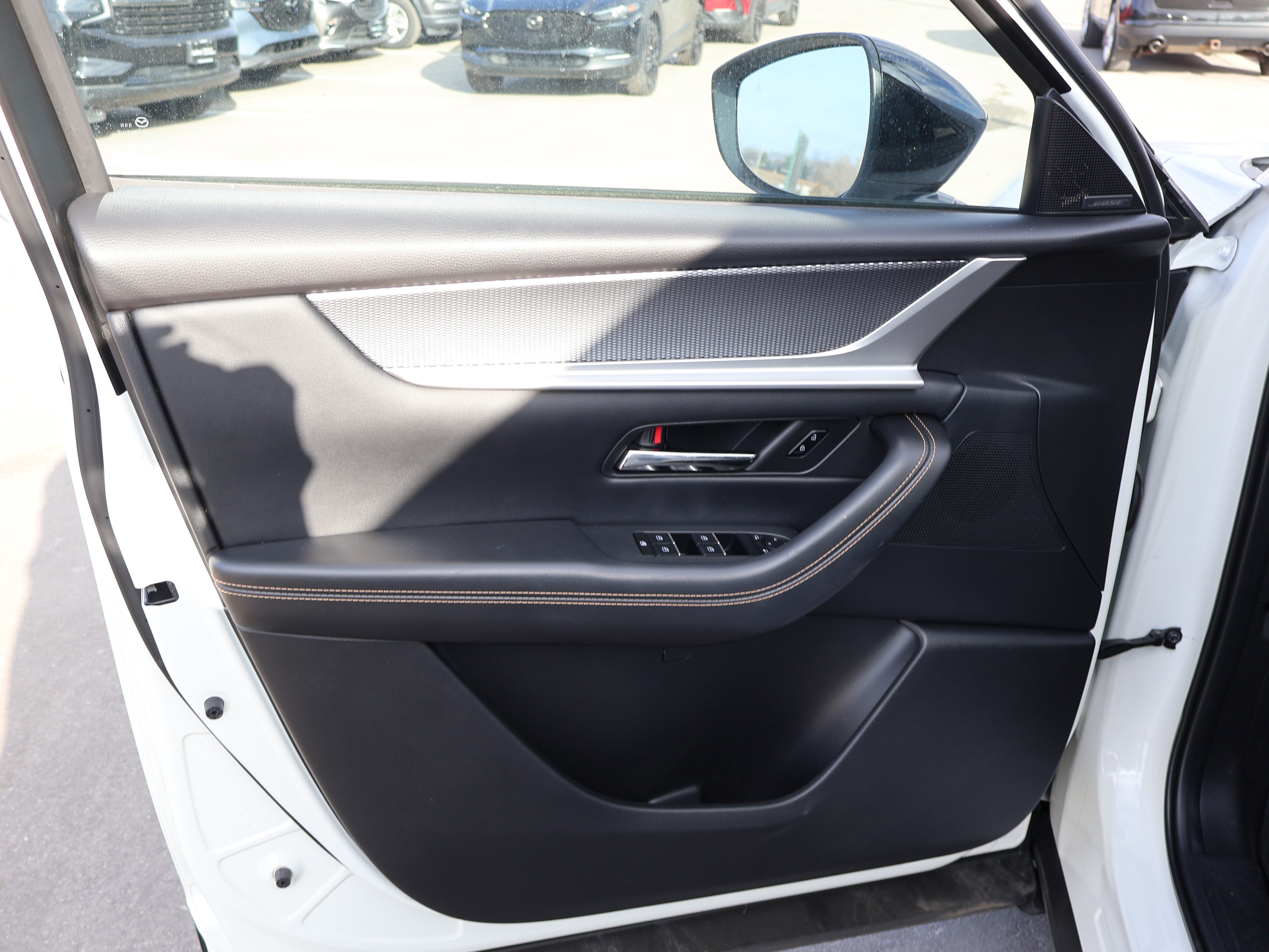 Certified 2025 MAZDA CX-70 Plug-In Hybrid w/ Premium Pkg image 24