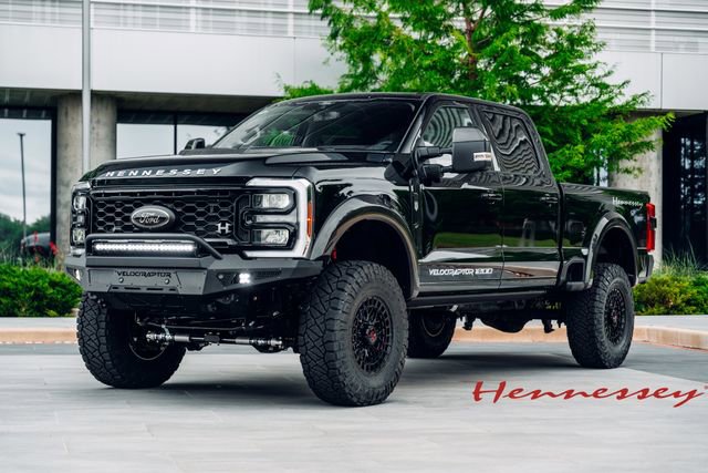 New 2026 Ford F250 Lariat w/ Black Appearance Package AWD/4WD video 1