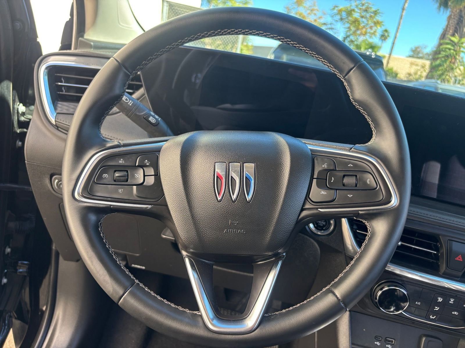 Used 2025 Buick Encore GX Preferred image 28