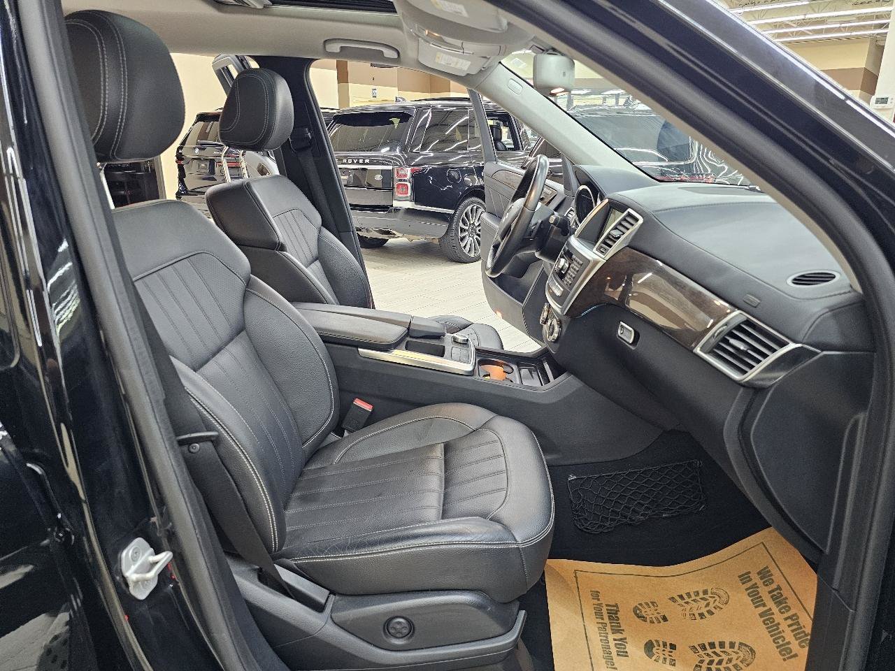 Used 2015 Mercedes-Benz GL 450 4MATIC image 22
