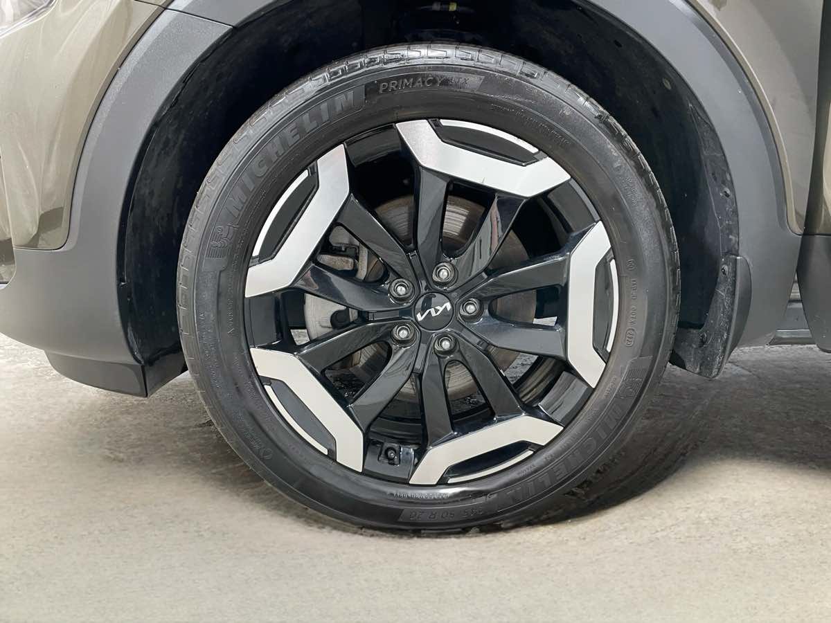 Used 2024 Kia Telluride EX w/ EX Captain's Chair Package AWD/4WD image 7