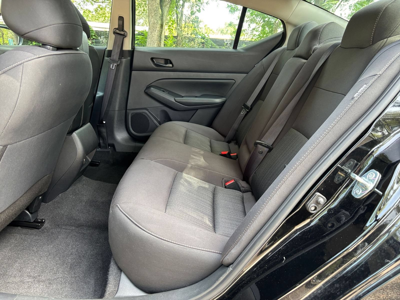 Used 2025 Nissan Altima 2.5 SV FWD image 25