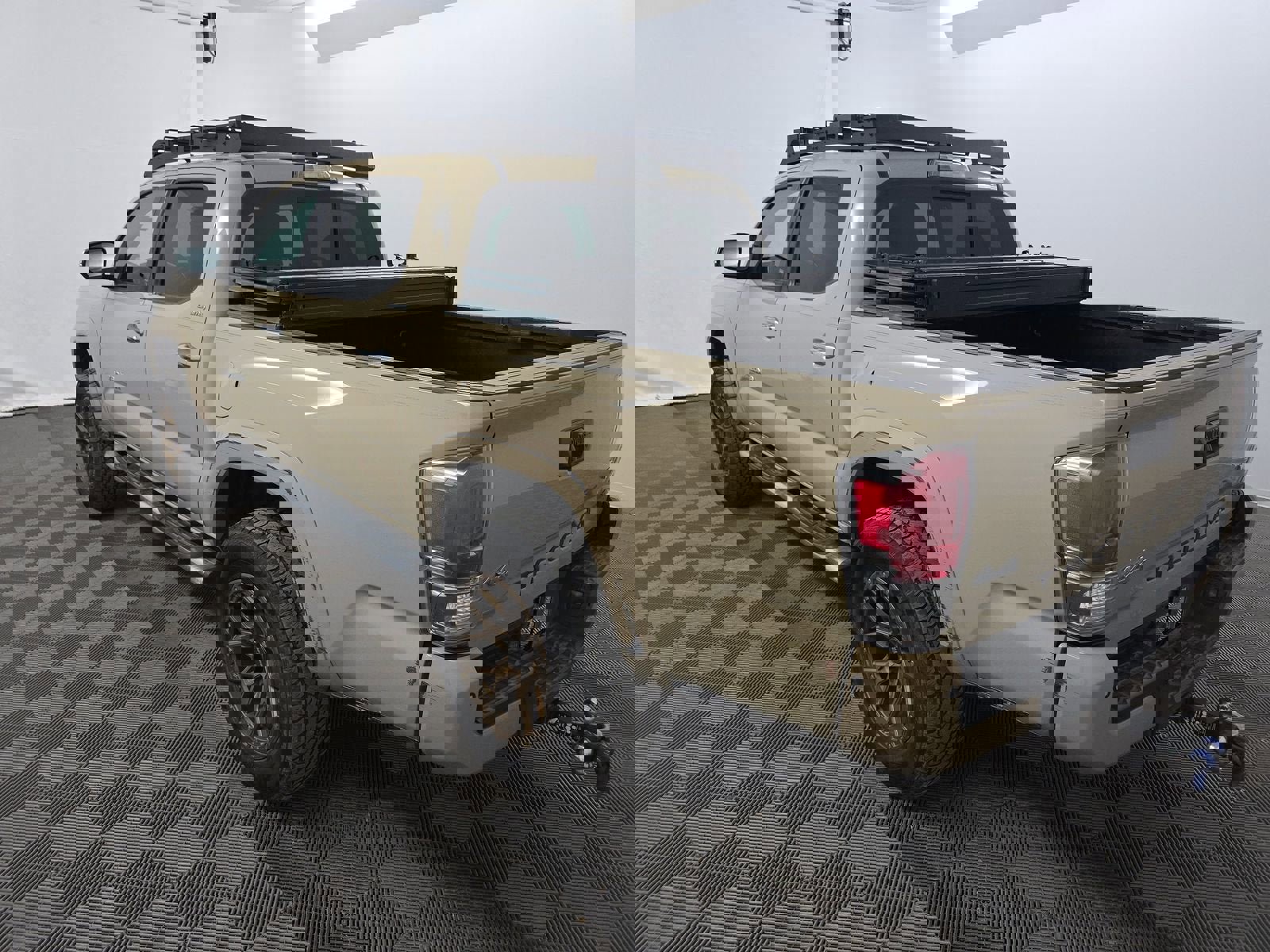 Used 2018 Toyota Tacoma Limited image 5