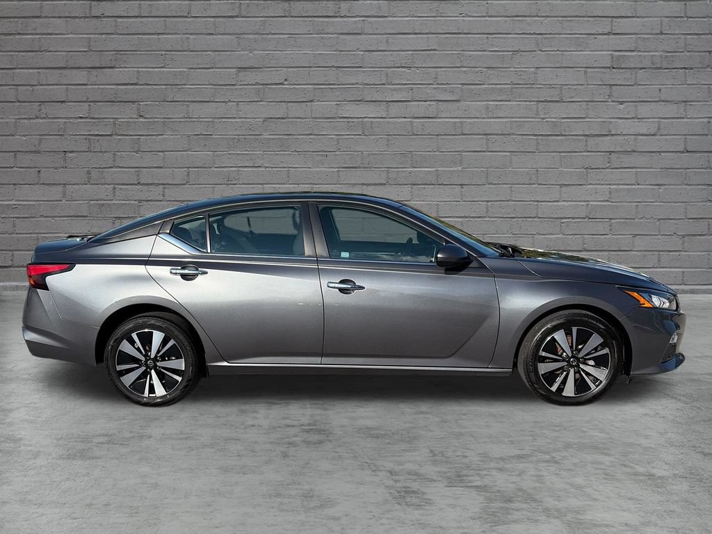 Used 2021 Nissan Altima 2.5 SV AWD/4WD image 7