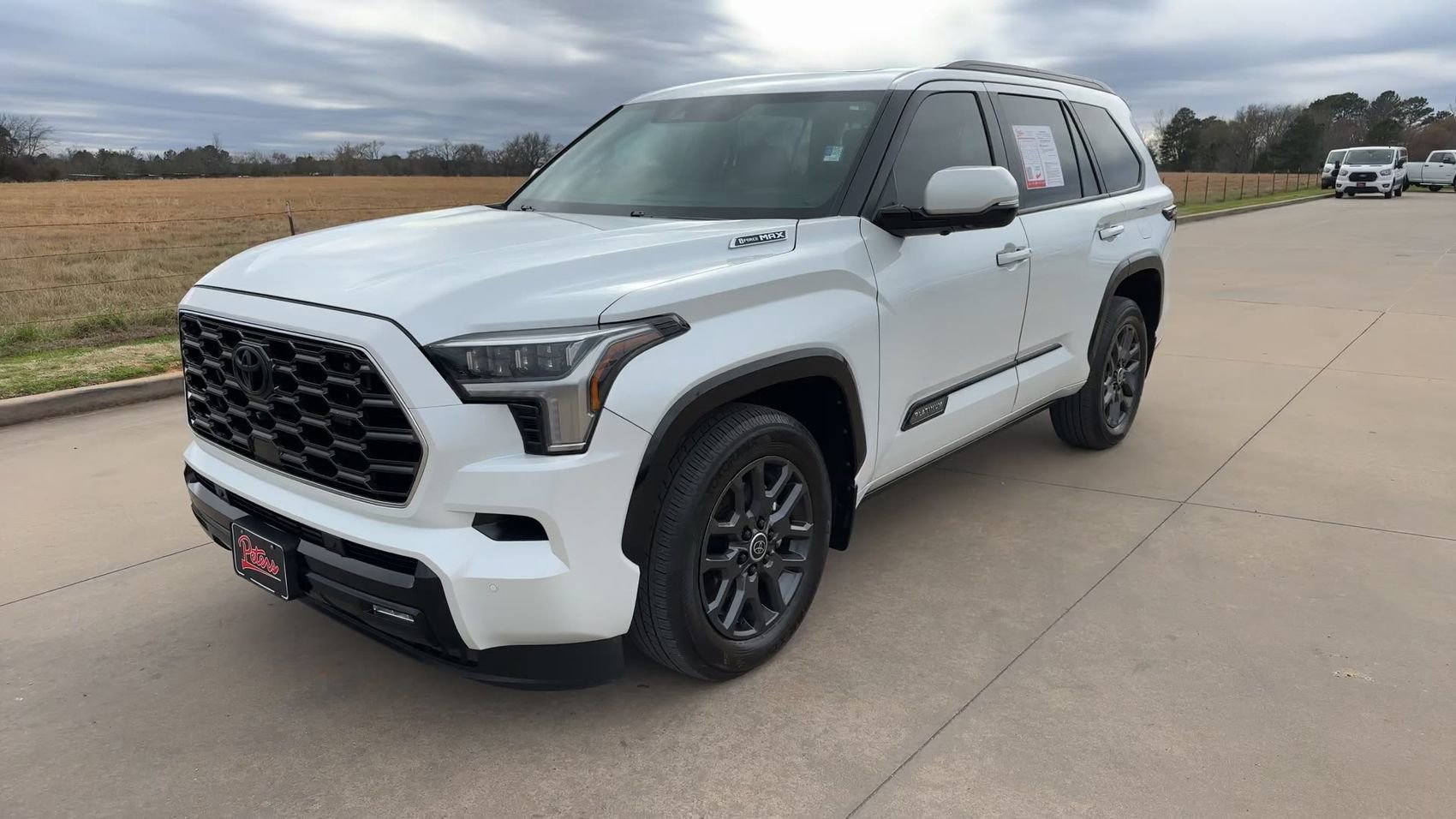 Used 2024 Toyota Sequoia Platinum AWD/4WD image 5