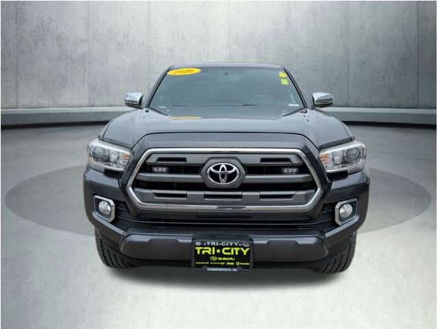 Used 2016 Toyota Tacoma Limited w/ Towing Package image 11