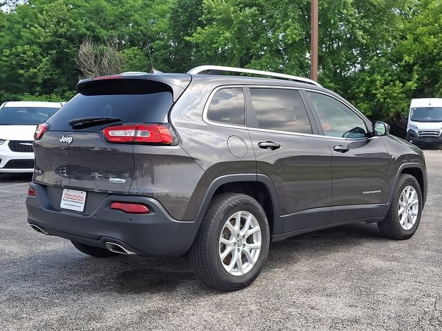 Used 2016 Jeep Cherokee Latitude w/ Safety/Convenience Group AWD/4WD image 11