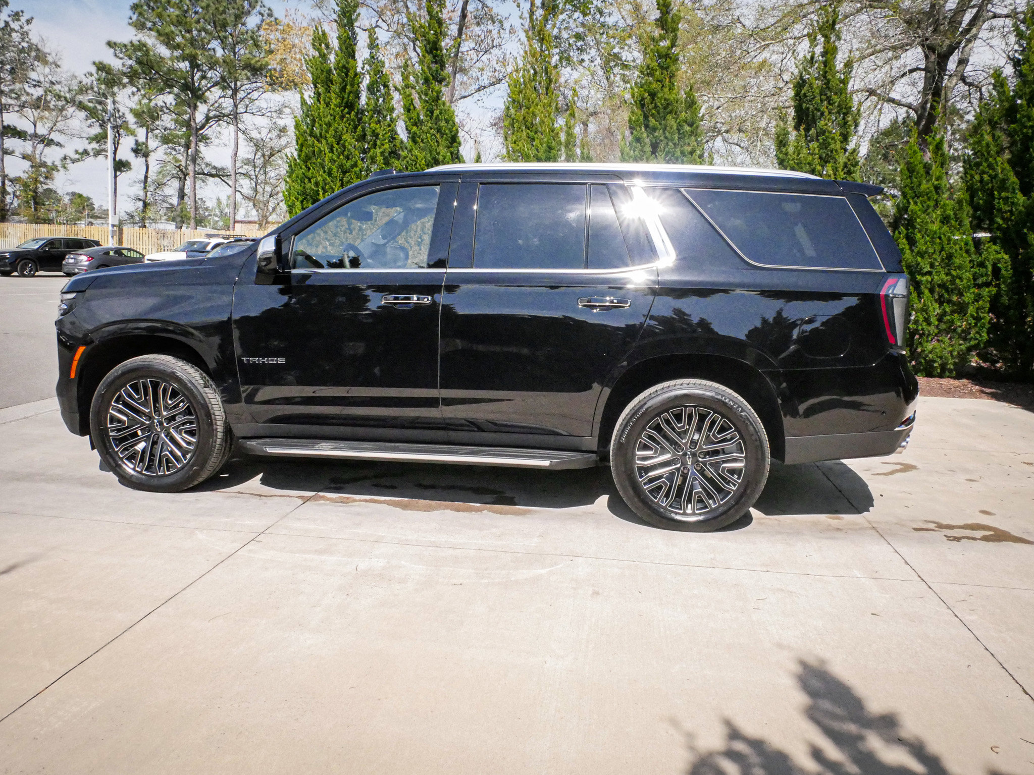 Used 2026 Chevrolet Tahoe Premier w/ Sun And Tow Package image 7