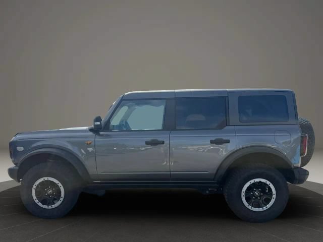 Used 2023 Ford Bronco Badlands AWD/4WD image 2