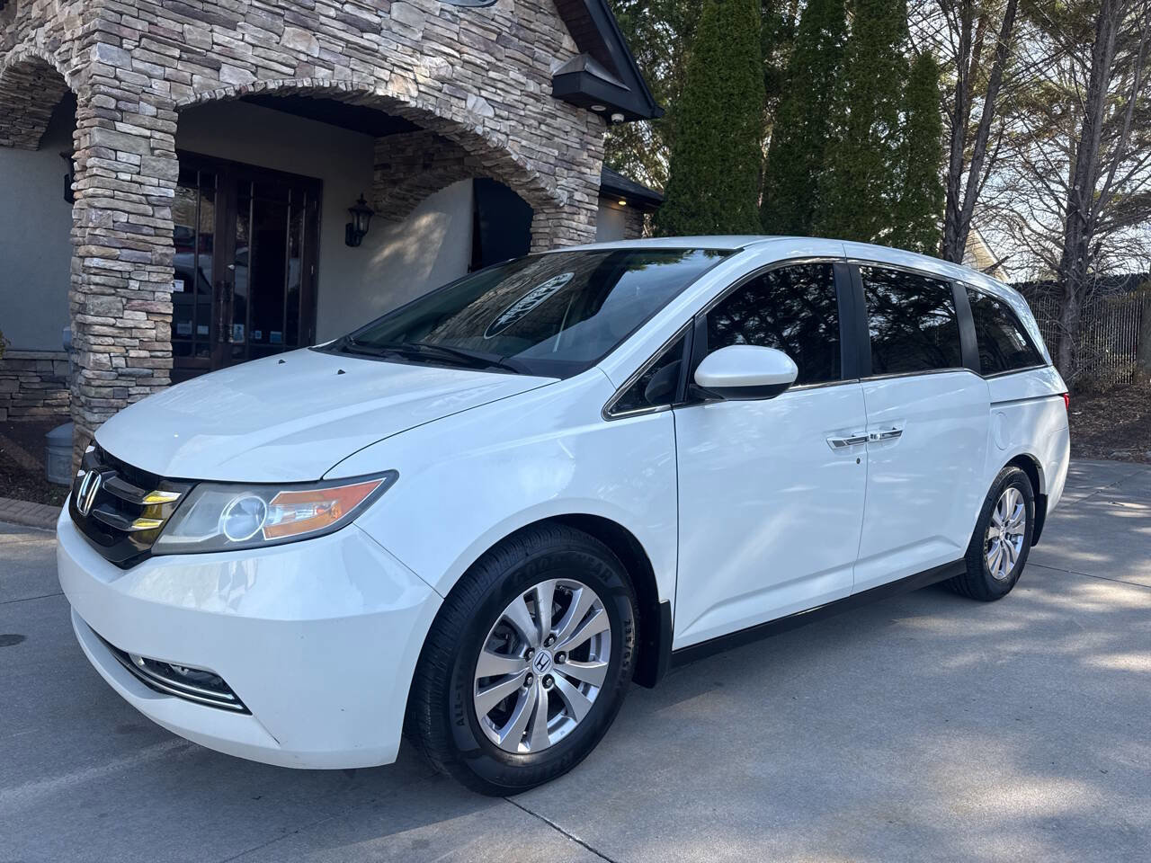 Used 2016 Honda Odyssey EX image 2