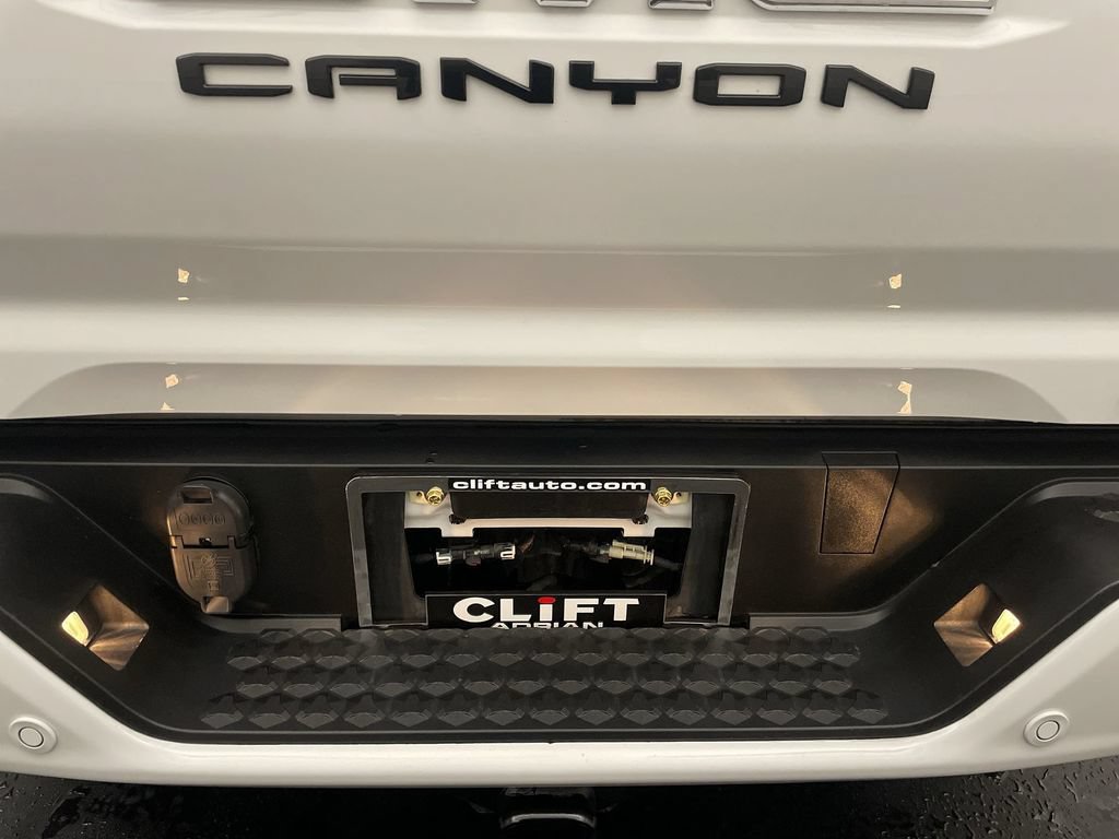 Used 2024 GMC Canyon AT4X AWD/4WD image 25