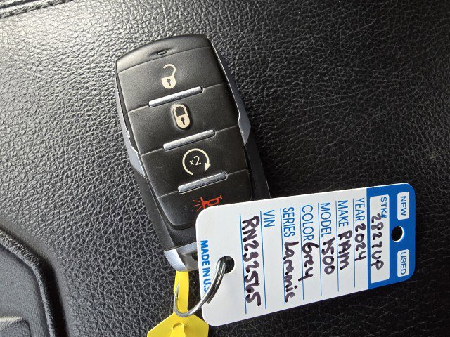 Used 2024 RAM 1500 Laramie image 31
