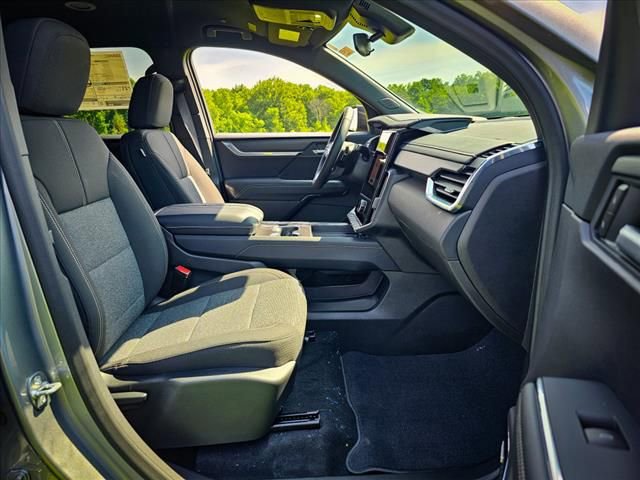 New 2025 GMC Acadia Elevation image 43